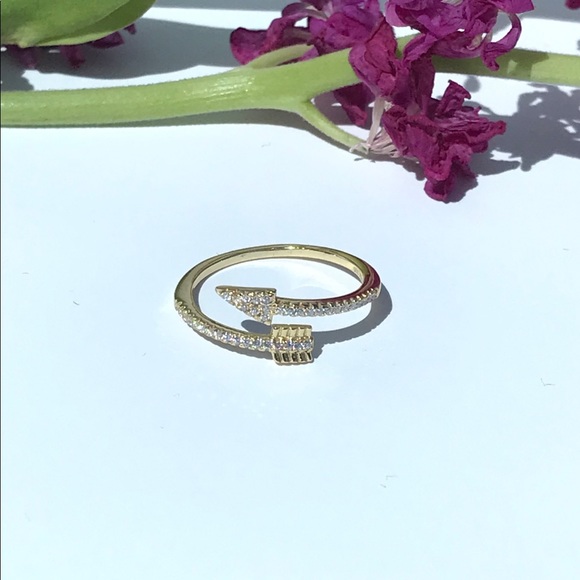Size 9.5: 14 Karat Gold Plated Clear CZ Arrow Ring - Picture 2 of 8